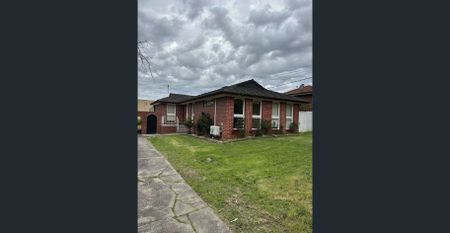 For Lease – Modern Comfort & Prime Location 26 Sherbrook Avenue, Ringwood VIC 3134 - Photo 3