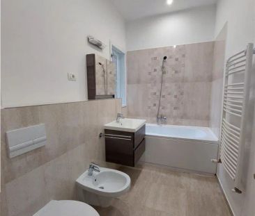 Apartament 5 camere central, renovat, pentru locuit sau birou - Photo 5