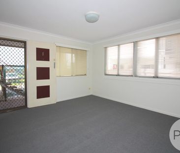 QUIET COMPLEX, QUIET STREET - NEAT AND TIDY TWO BEDDER! - Photo 1