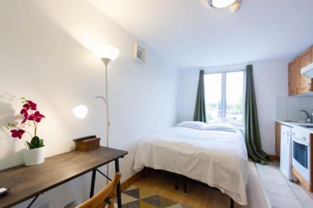 Flat 12 West Cromwell Road, Earls Court SW5 9QL - Photo 2