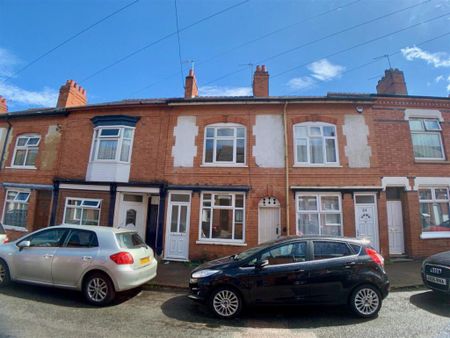 3 bedroom terraced house to rent - Photo 4