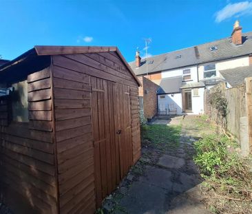 3 bedroom terraced house to rent - Photo 5