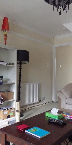 2 bedroom terraced house to rent - Photo 1