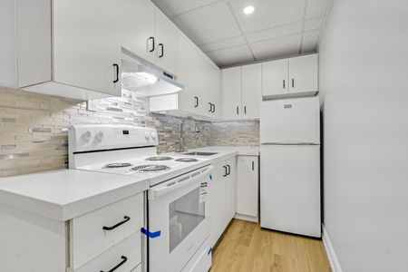 For Lease - 4617 Dundas Street Unit# A, Toronto, Ontario - Photo 5