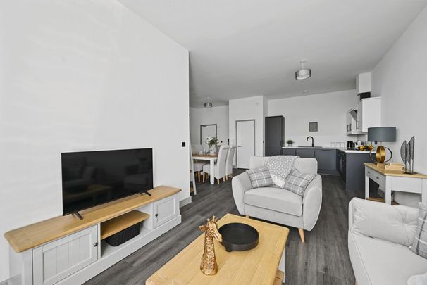 2 bedroom penthouse to rent - Photo 1