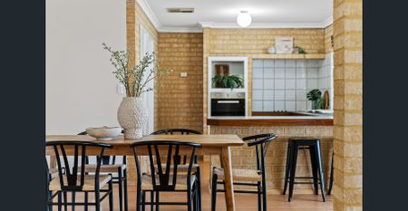 Spacious Family home with Side Access & A Large Shed - Photo 5