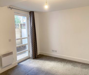 2 Bed Flat, Cranbourne Terrace, M21 - Photo 1