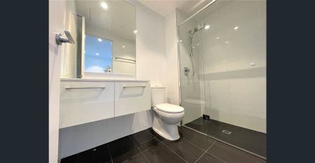 Stunning One Bedder with beautiful view in Southbank! - Photo 5