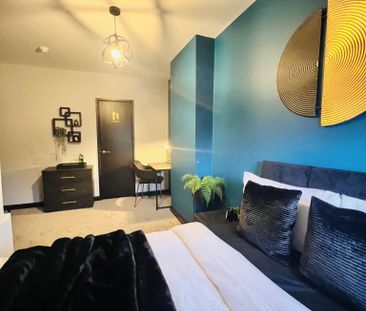 BEDROOM 6 – LARGE DOUBLE WITH ENSUITE - Photo 4