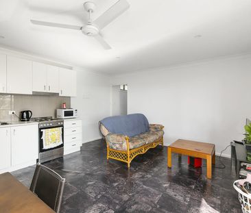 Charming Granny Flat - Photo 6