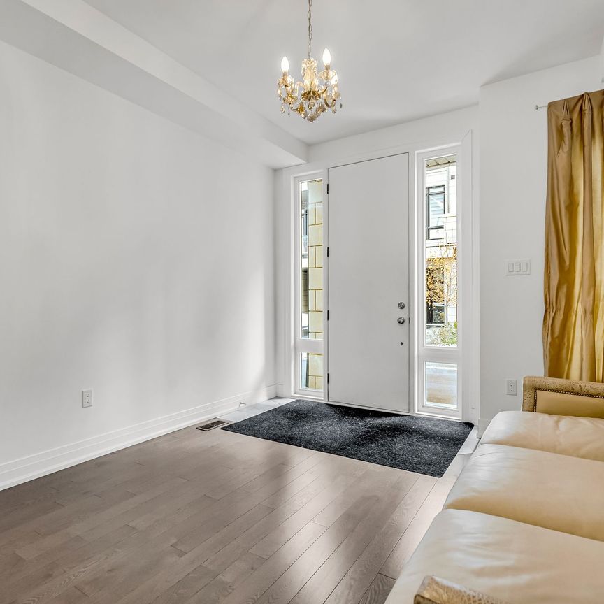 For Lease - 34 Globemaster Lane, Richmond Hill, Ontario - Photo 1