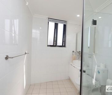Furnished Spacious Two Bedroom Apartment - Photo 5