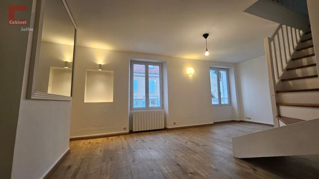 Location Appartement 3 pièces 51m² FONTAINEBLEAU 77300 - Photo 1