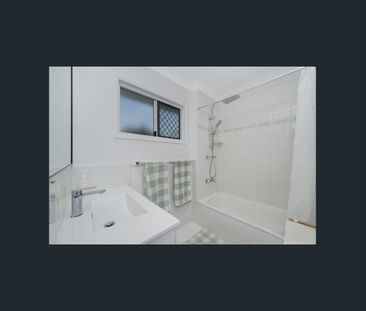 Tidy & Well-Presented 2-Bedroom Townhouse - Rosslea | Double Parkin... - Photo 5