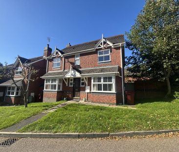 4 bedroom detached house to rent - Photo 1