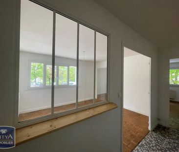Location Appartement 4 pièces 64m² OULLINS 69600 - Photo 2