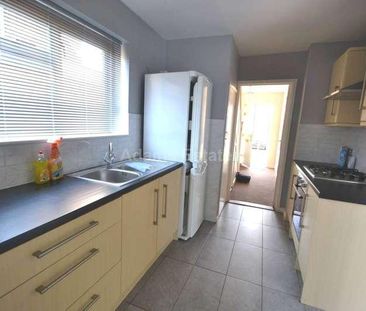 Haddon Drive, Reading, RG5 - Photo 5