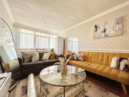 2 bedroom flat to rent - Photo 2