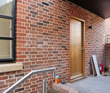 Salisbury Square, Hatfield, AL9 - Photo 6