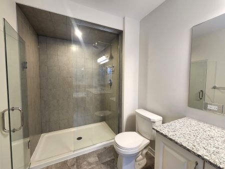 For Lease - 209 Hartsmere Drive, Stittsville - Munster - Richmond, Ontario - Photo 2