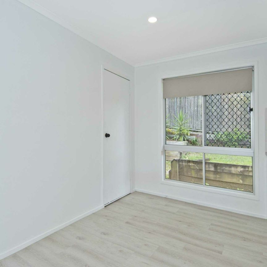 Well-Located 3 Bedroom Home with Air Conditioning | Close to Shops, Schools & Transport - Photo 1