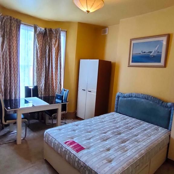 Flat share to rent - Photo 1