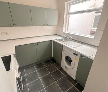 38 London Road, BT68EY, Belfast - Photo 4