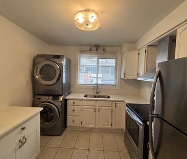 For Lease - 3857 Panama Court Unit# Upper unit, Niagara Falls, Ontario - Photo 5