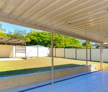Family Home With Spacious Backyard! - Photo 2