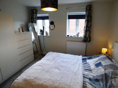 3 bedroom terraced house to rent - Photo 5