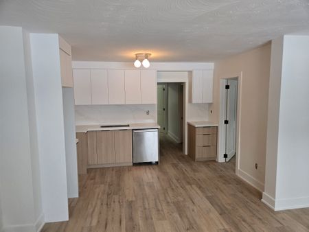 For Lease - 52 Peter Street Unit# 1, Mississauga, Ontario - Photo 4