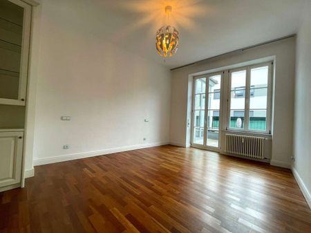 KL - Nähe Stiftsplatz, "ALTBAU", 4 ZKB, Einbauküche, Tageslichtbad, Gäste-WC, Balkon, Stellplatz - Photo 5