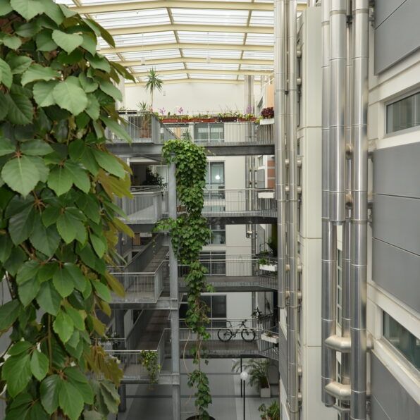 3-Zimmer-Wohnung mit großzügiger Loggia & KFZ-Abstellplatz - Foto 1