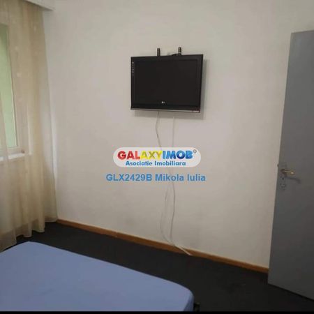 Apartament 3 camere Et 1/8 CT Bloc Unirii-Dimitrie Cantemir - Fotografie 4