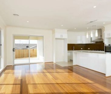 Spacious Family Home - Photo 6