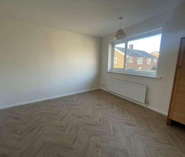 Wilton Way, Middlesbrough, TS6 - Photo 4