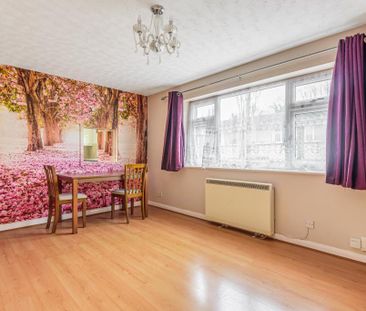 2 bedroom maisonette to rent - Photo 1