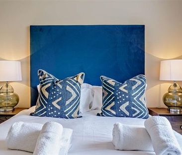 Westferry Circus, London - Photo 3