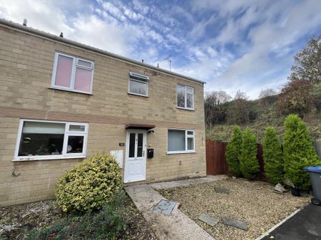 St. Peters Close, Chippenham - Photo 5