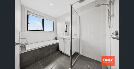 Modern 3-Bed, 3-Bath Townhouse in Prime Clyde North Location - Photo 4