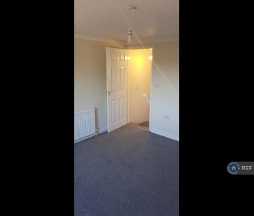 2 bedroom end of terrace house to rent - Photo 4