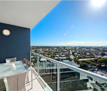 Unit 11704/8 Harbour Road, - Photo 4