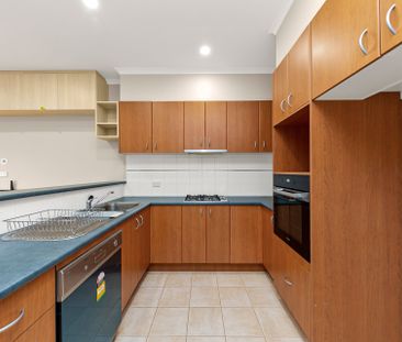 26 Saint Laurent Rise, Knoxfield - Photo 3