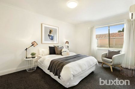 Furnished Pad in the Heart of St Kilda - Photo 4