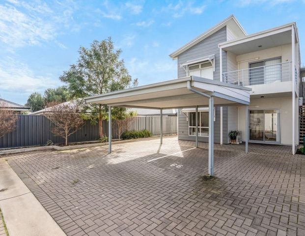 2 Bedroom Unit - Photo 1