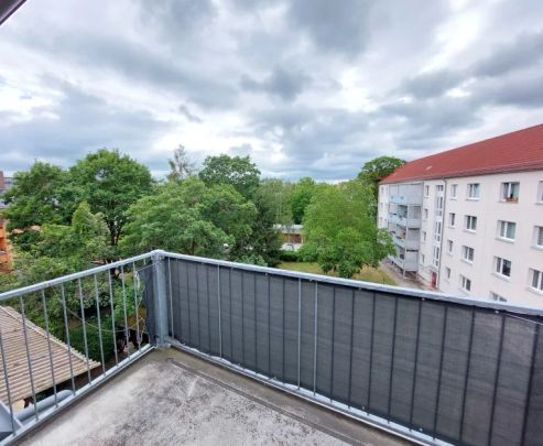 3-Zimmer-Wohnung mit Balkon in der Spremberger Vorstadt zu vermieten! - Foto 1