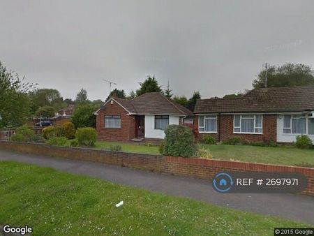 2 bedroom bungalow to rent - Photo 2