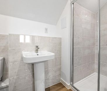 3 bedroom terraced house to rent - Photo 3