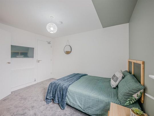 5 bedroom terraced house to rent - Photo 1