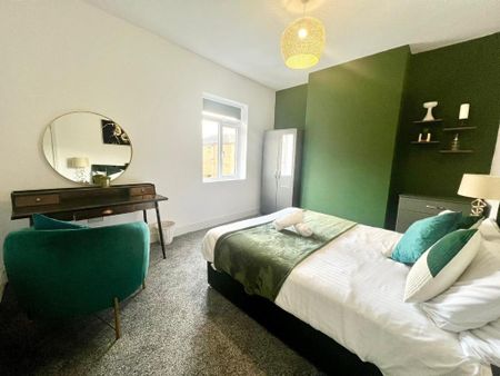 3 bedroom terraced house to rent - Photo 2